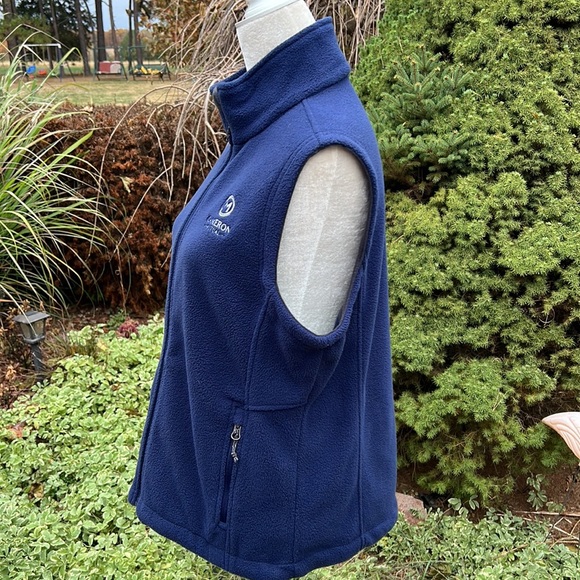 EUC Ladies Large Port Authority Fleece Vest - Picture 2 of 11